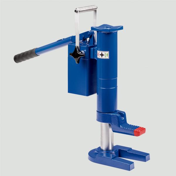 Hydraulic jacks